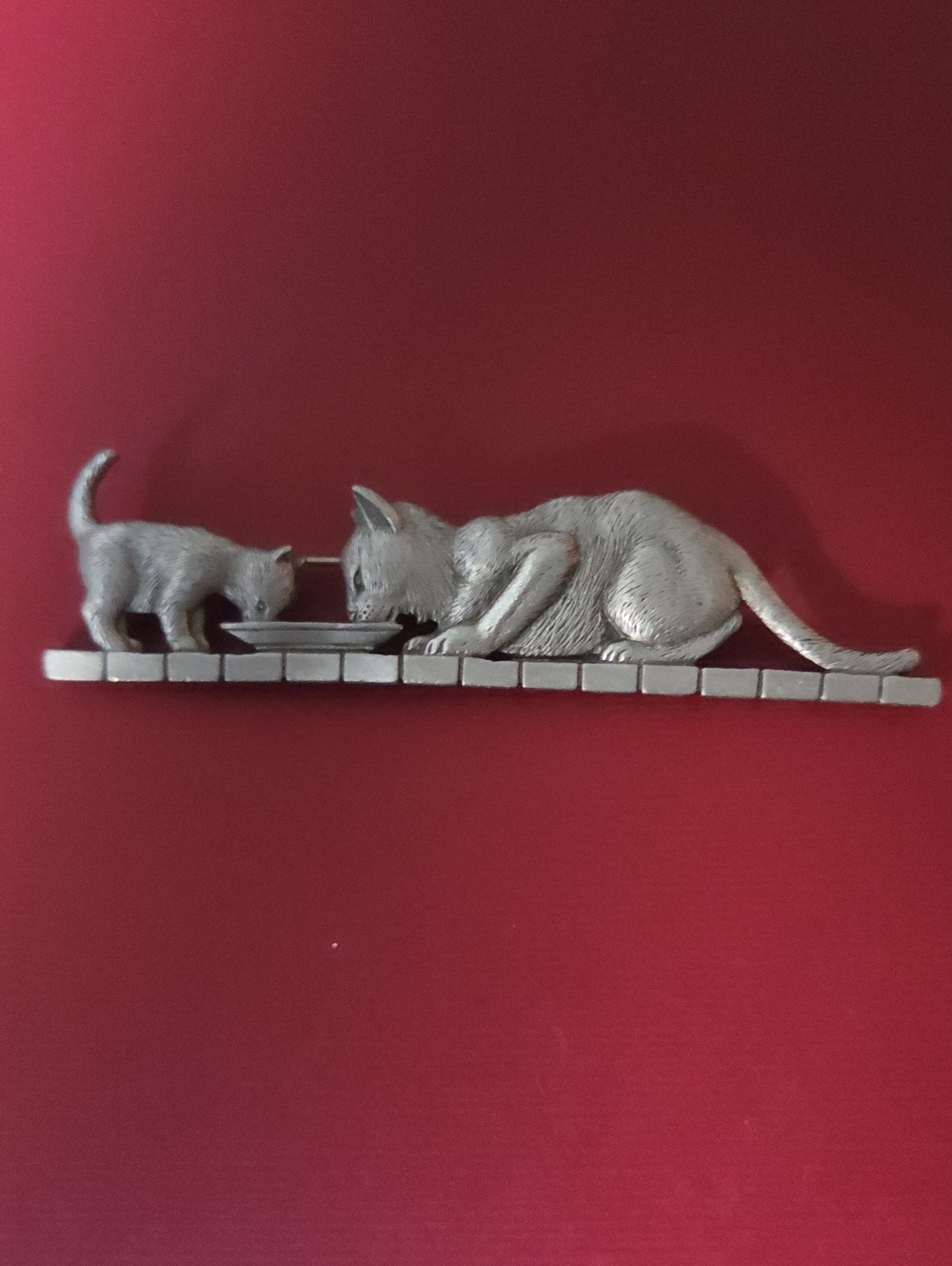 Vintage Pewter Mother & Kitten Signed JJ 1980s Brooch.